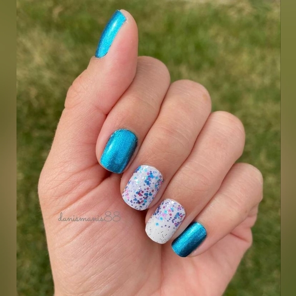 Color Street Nail Polish Strips in shade Space Case - Picture 6 of 6